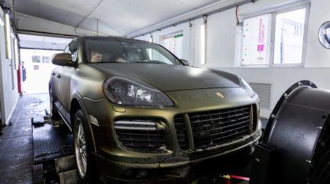 Диагностика Porsche Cayenne на диностенде