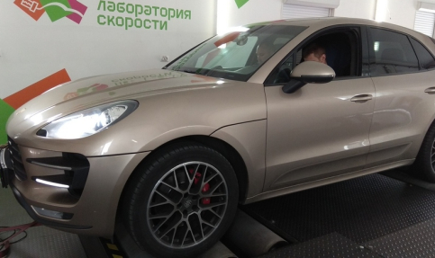 Porsche Macan 3.6turbo 400 Hp